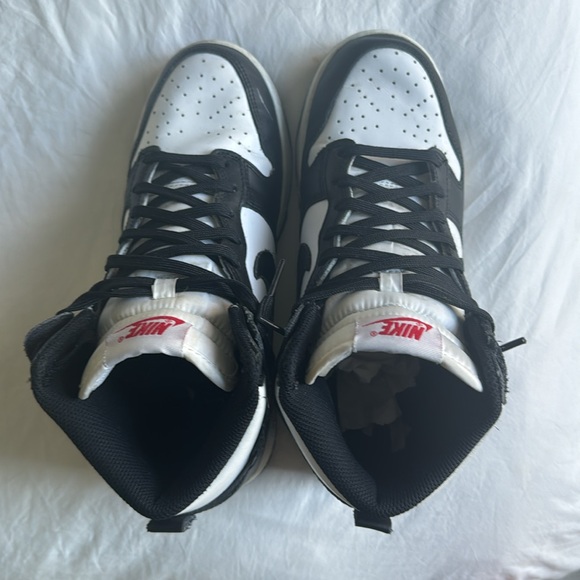 Nike Dunks - Picture 4 of 6